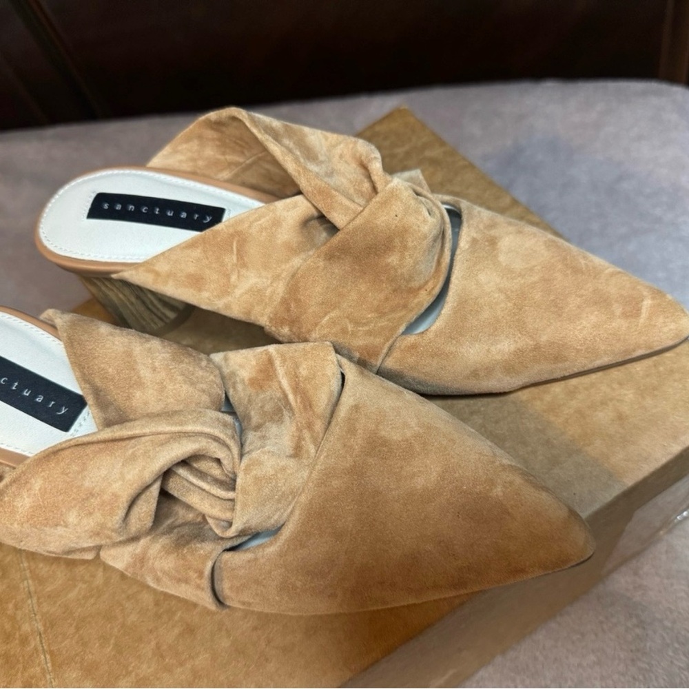 Sanctuary Tan Suede Knot-Detail Pointed Mules - Picture 2 of 6